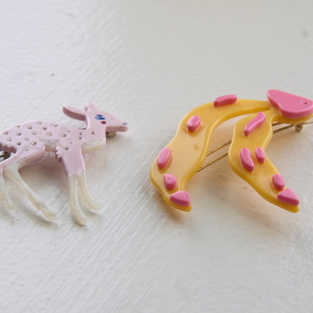 Centinelle hair clips, banana and pink deer